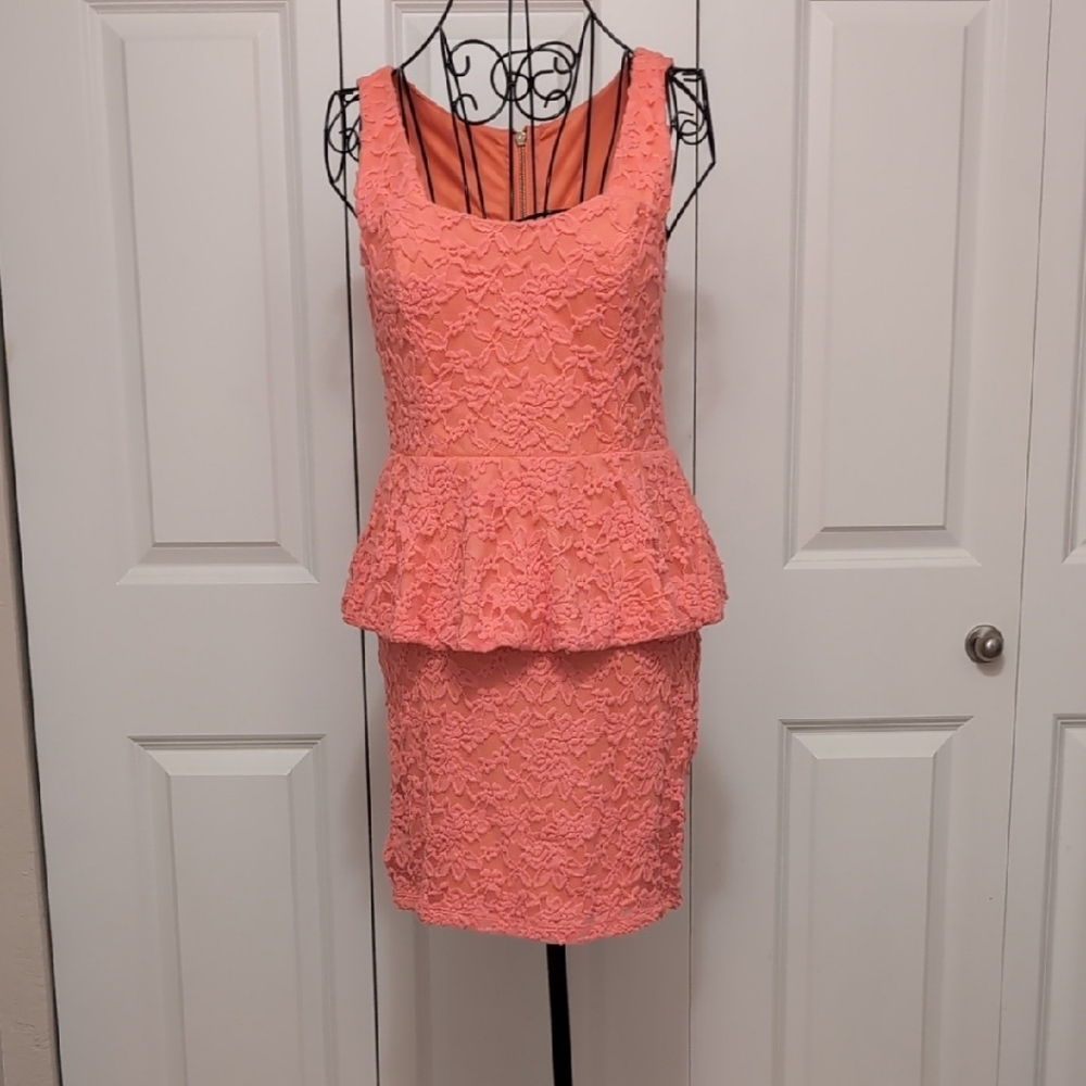 Elegant Coral Lace Dress